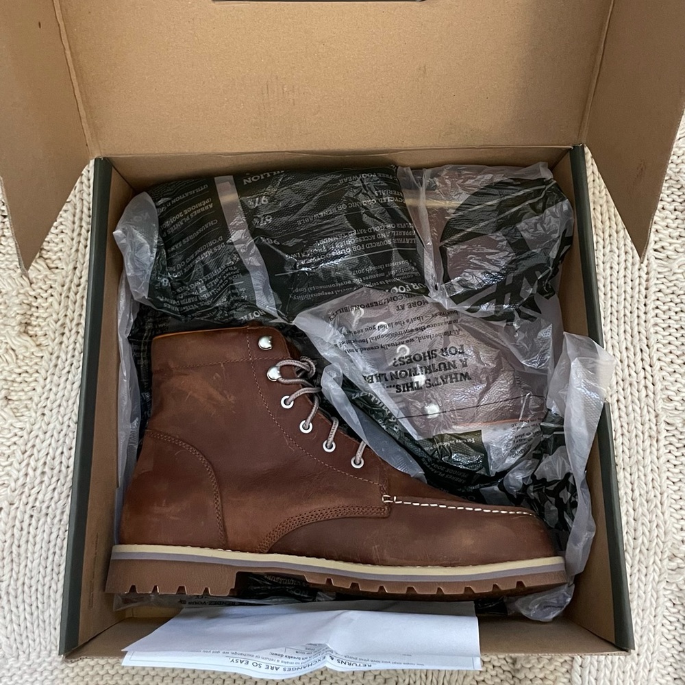 Men’s Timberland Boots Size 11 - NEW